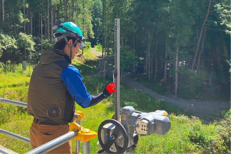 水力発電所の運転保守業務受託