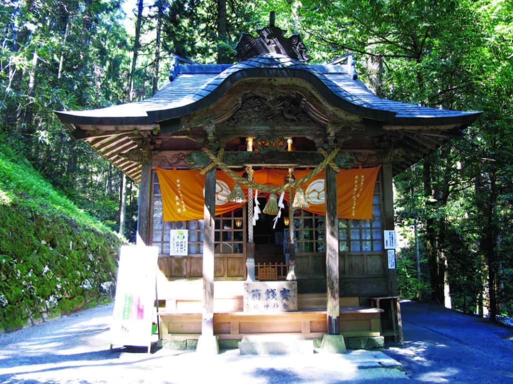 金持神社