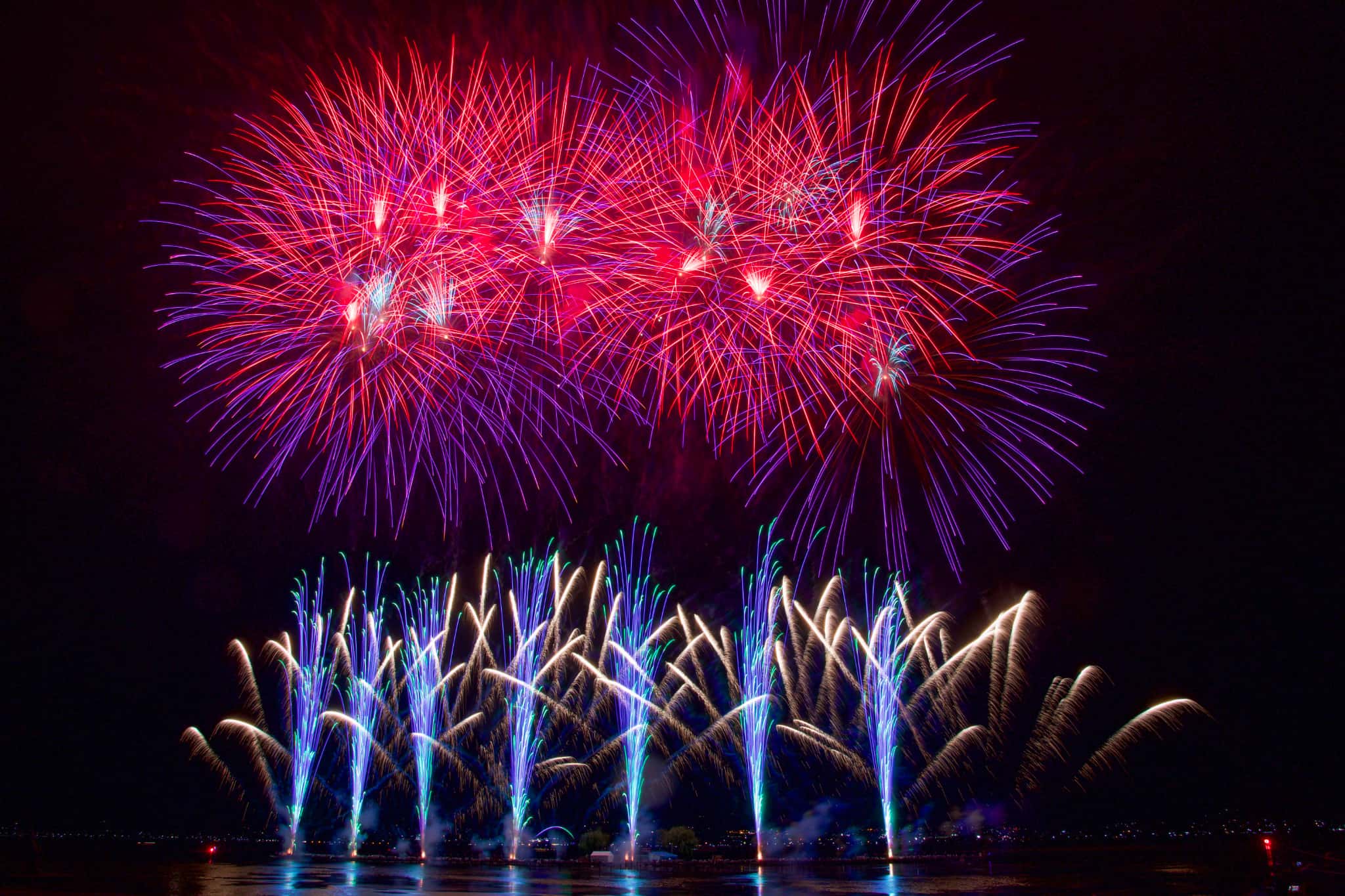 諏訪湖祭湖上花火大会